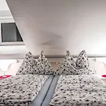 Casa de Férias Seehaus Blue Faak By Interhome *