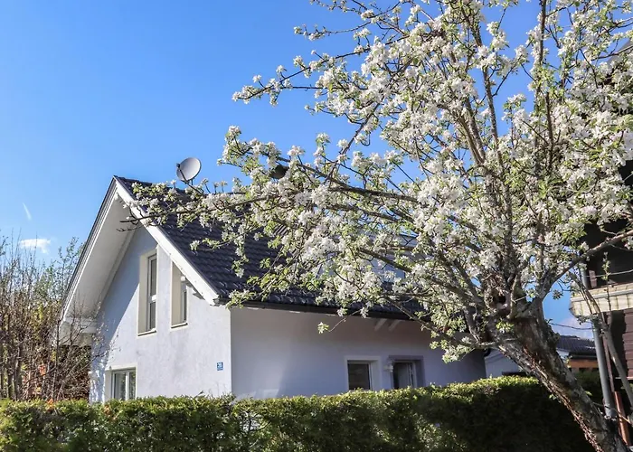 Seehaus Blue Faak By Interhome Dom wakacyjny Faak am See